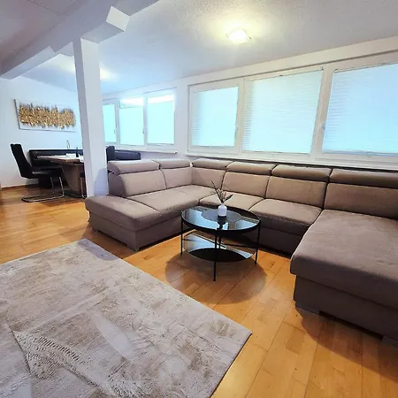 Apartma Drustvena Free Private Parking Апартаменты *